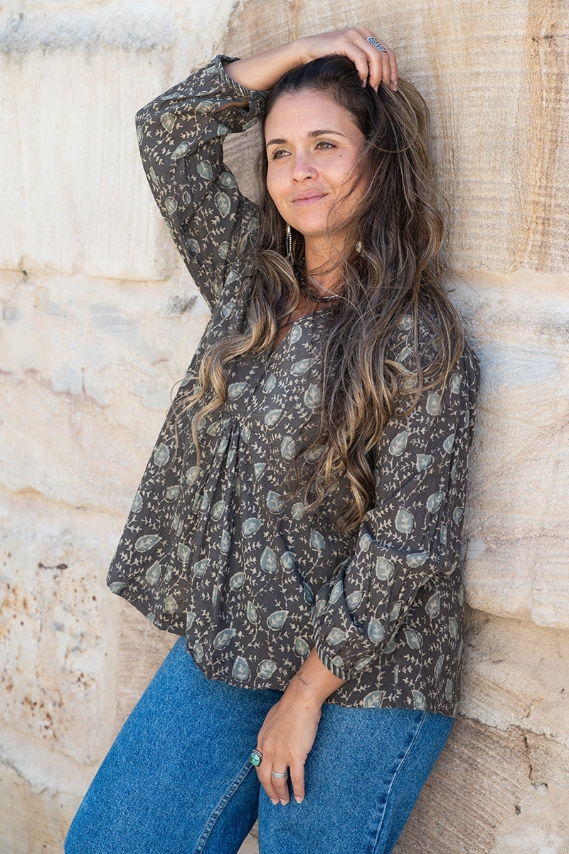 Womens, Kora blouse, full sleeve, 100% cotton, hand block print. In natural Kassis Raga print.