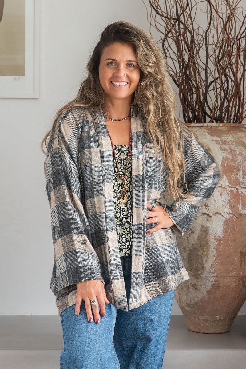 Womens soft and comfortable, Ethereal Cardigan, in acrylic/viscose. Sand & Stone