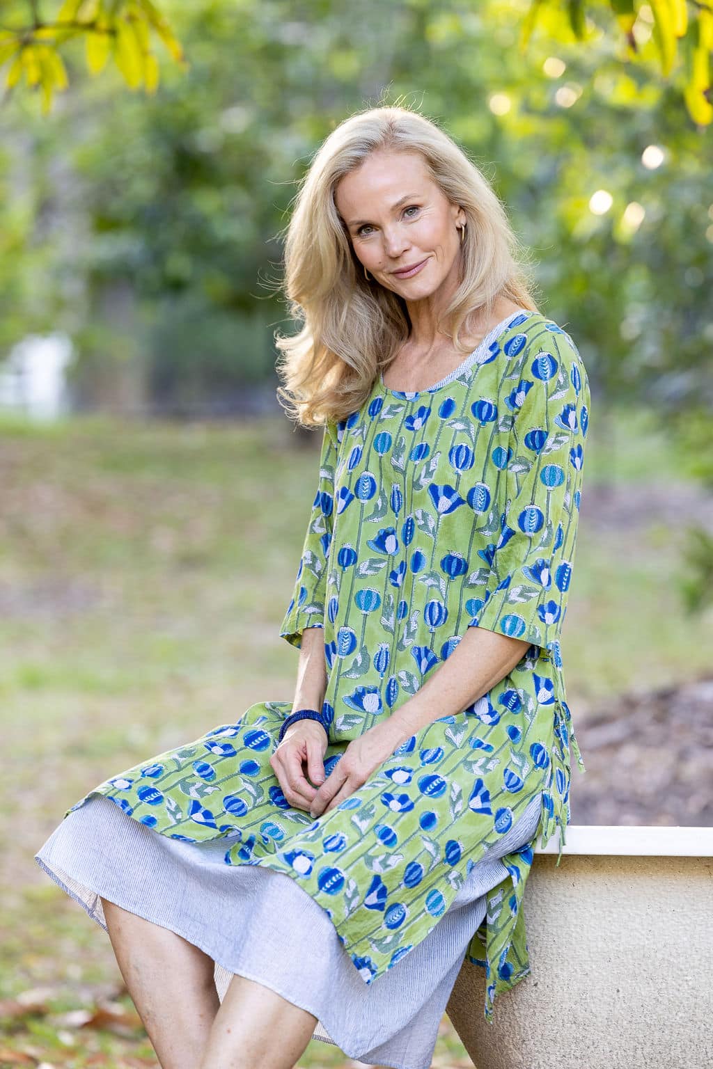 Womens, midi, Alakiki dress, sleeves, 100% Cotton, hand block print. In Summer Green - Verde.