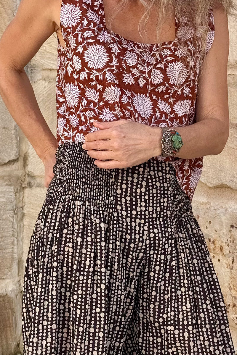 Womens, Lola blouse, sleevesless, & Apanna Pants, 100% cotton, hand block print. In Nutmeg & Stella