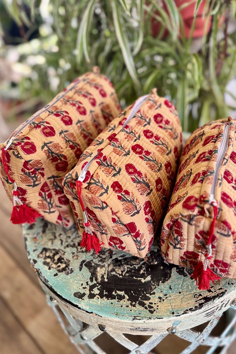 Home - Living - Wash Bag - Ruhani