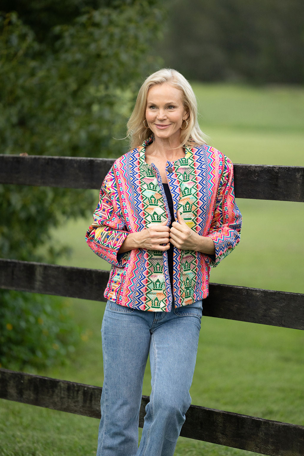 Womens Pachari Jacket, viscose/wool embroidered, vibrant Andean Sol