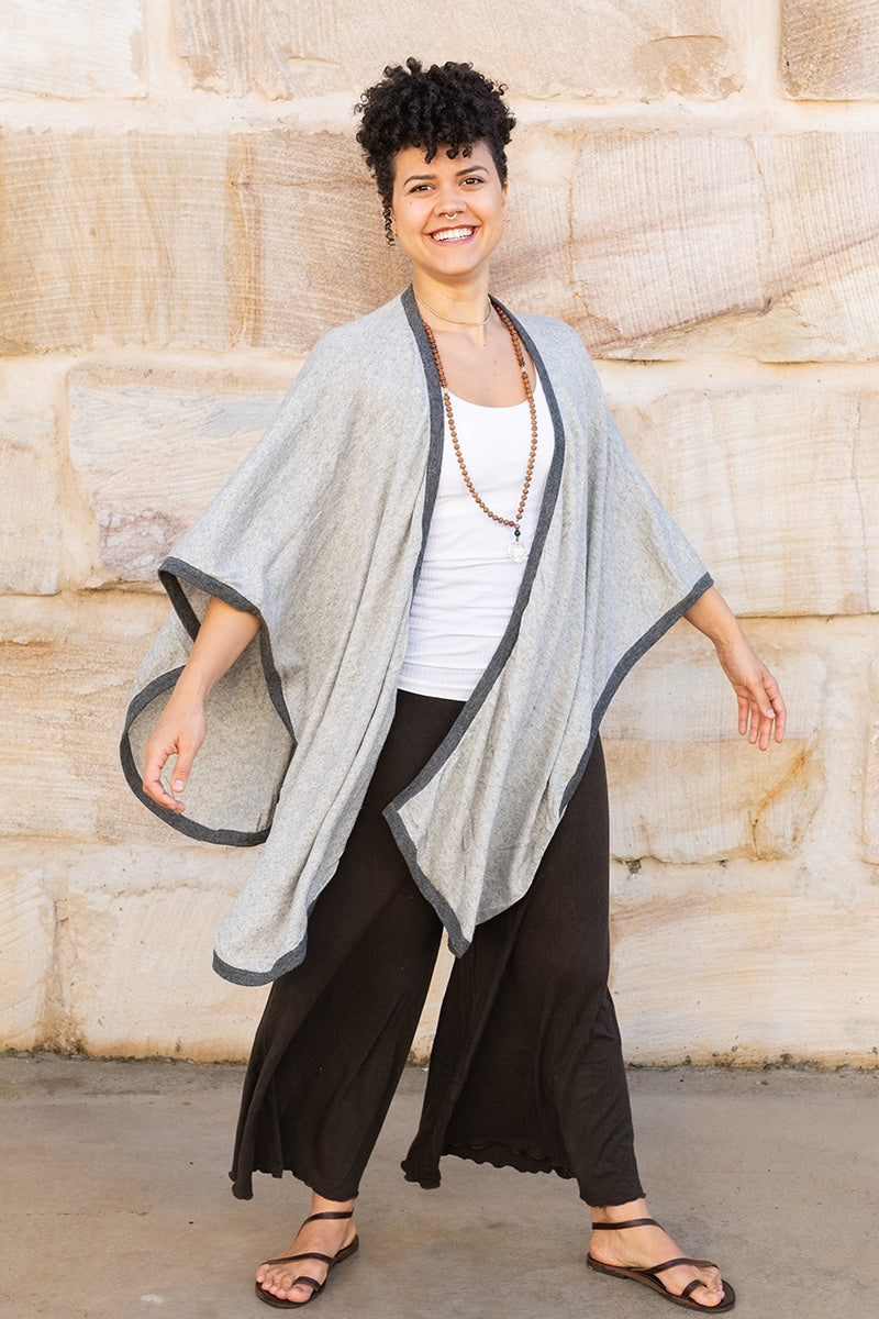 Kasmiri Cape/Shawl - Canoa