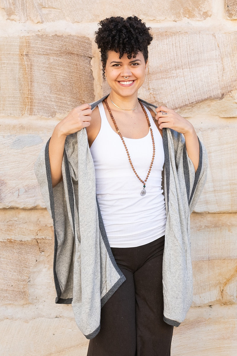 Kasmiri Cape/Shawl - Canoa