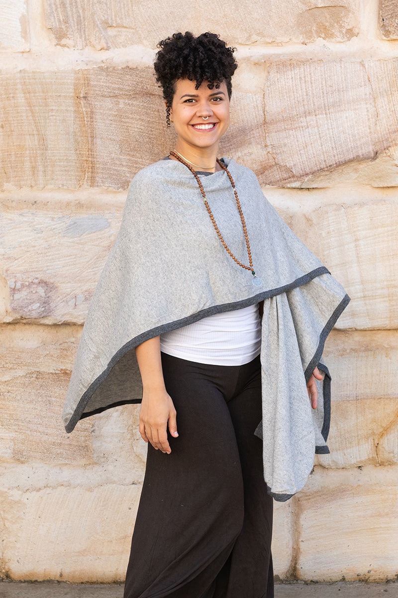 Kasmiri Cape/Shawl - Canoa