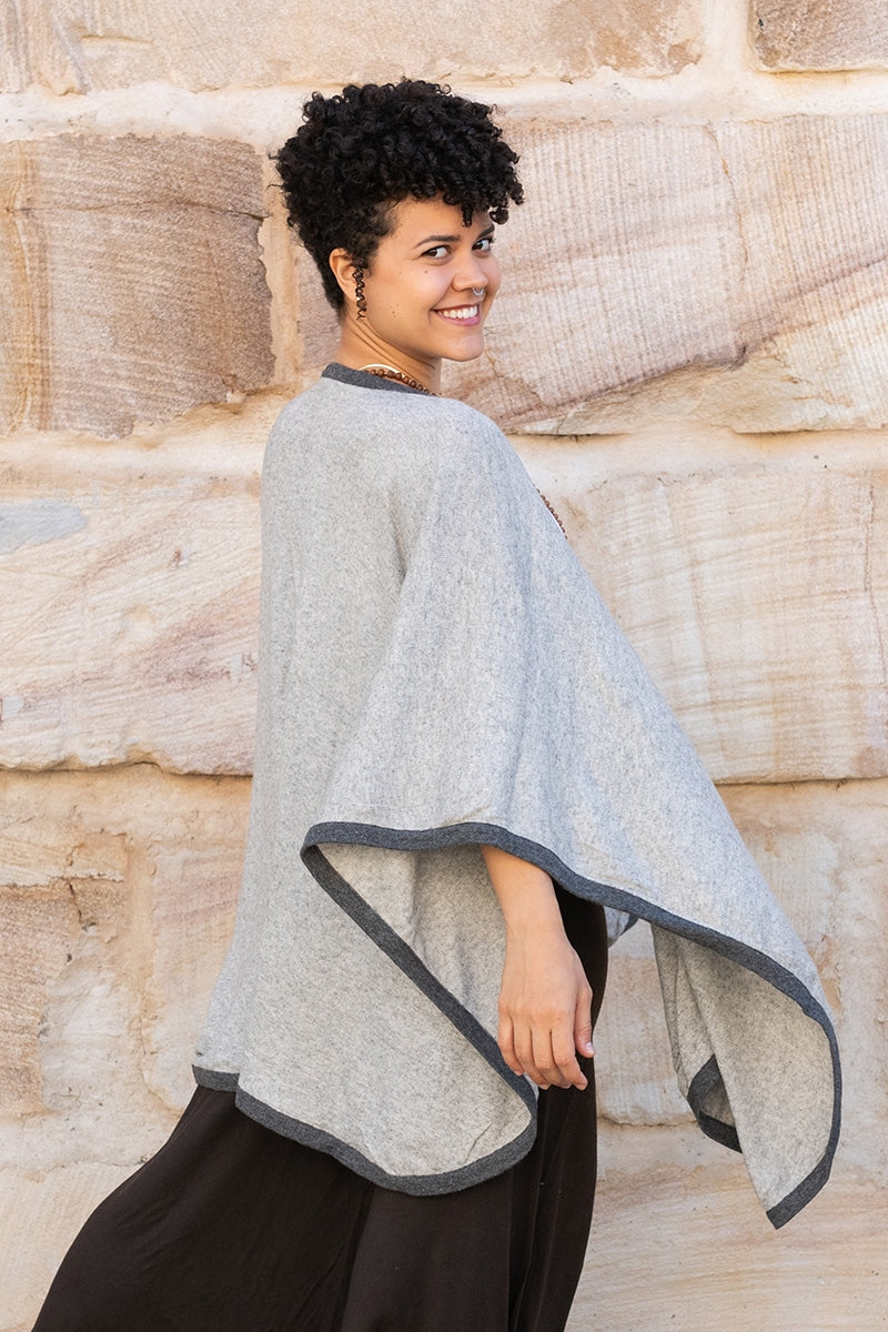 Kasmiri Cape/Shawl - Canoa