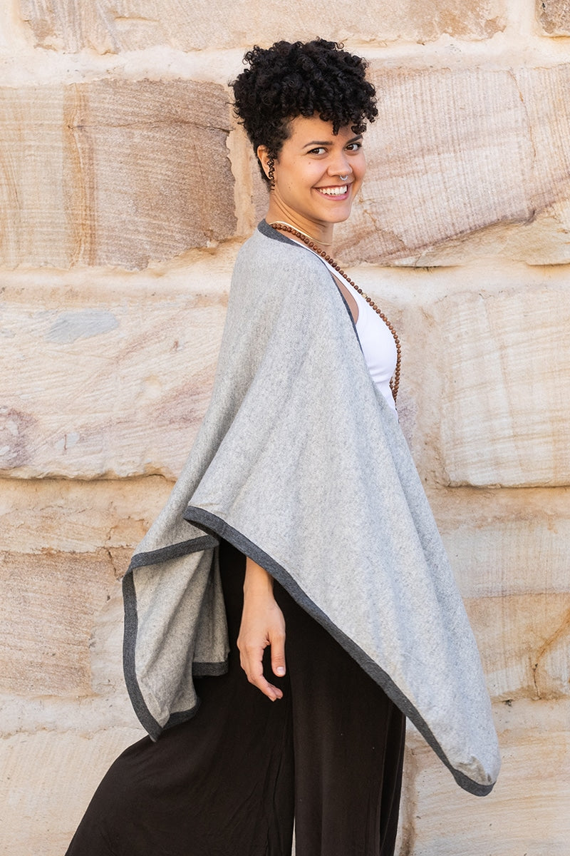 Kasmiri Cape/Shawl - Canoa