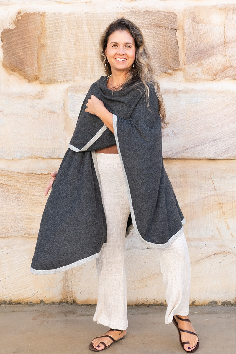 Kasmiri Cape/Shawl - Libre
