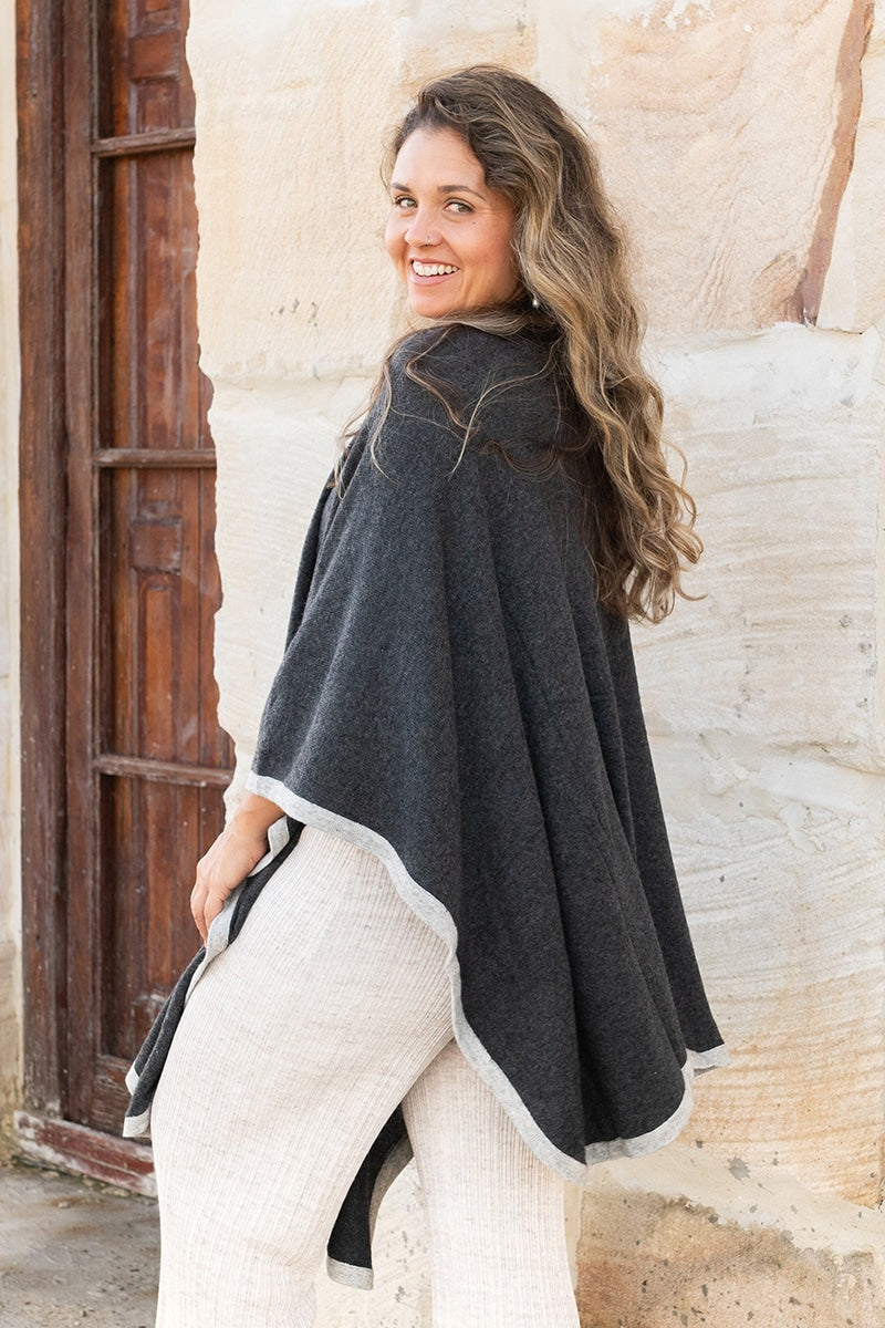 Kasmiri Cape/Shawl - Libre