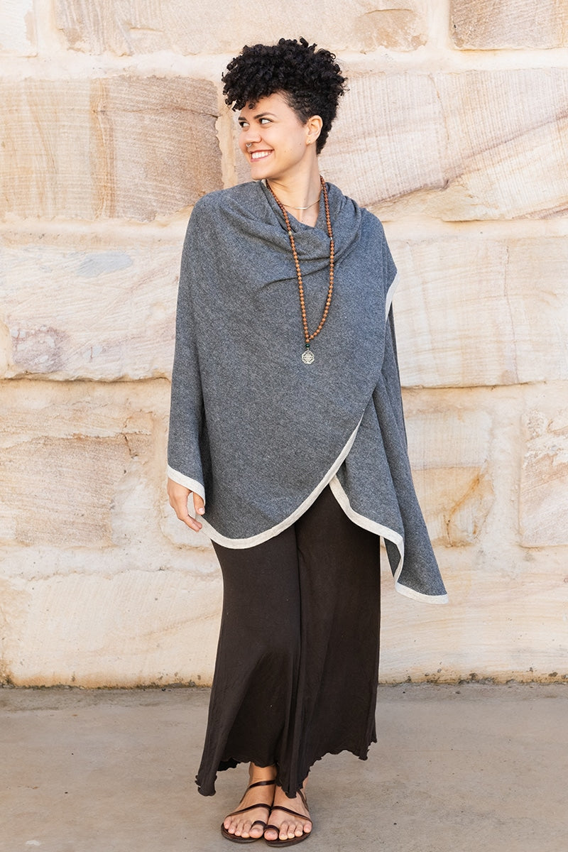 Kasmiri Cape/Shawl - Caricia