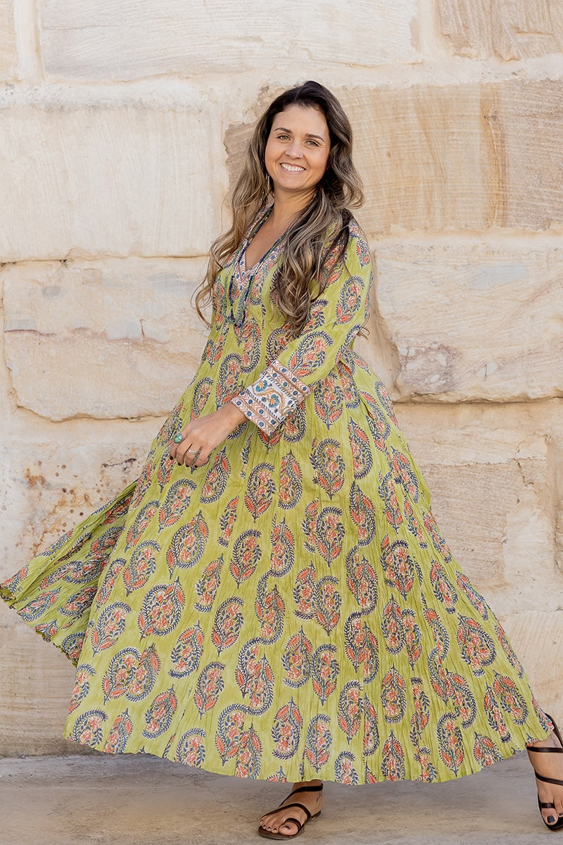 Mevlana Dress with Sleeves - Keylime