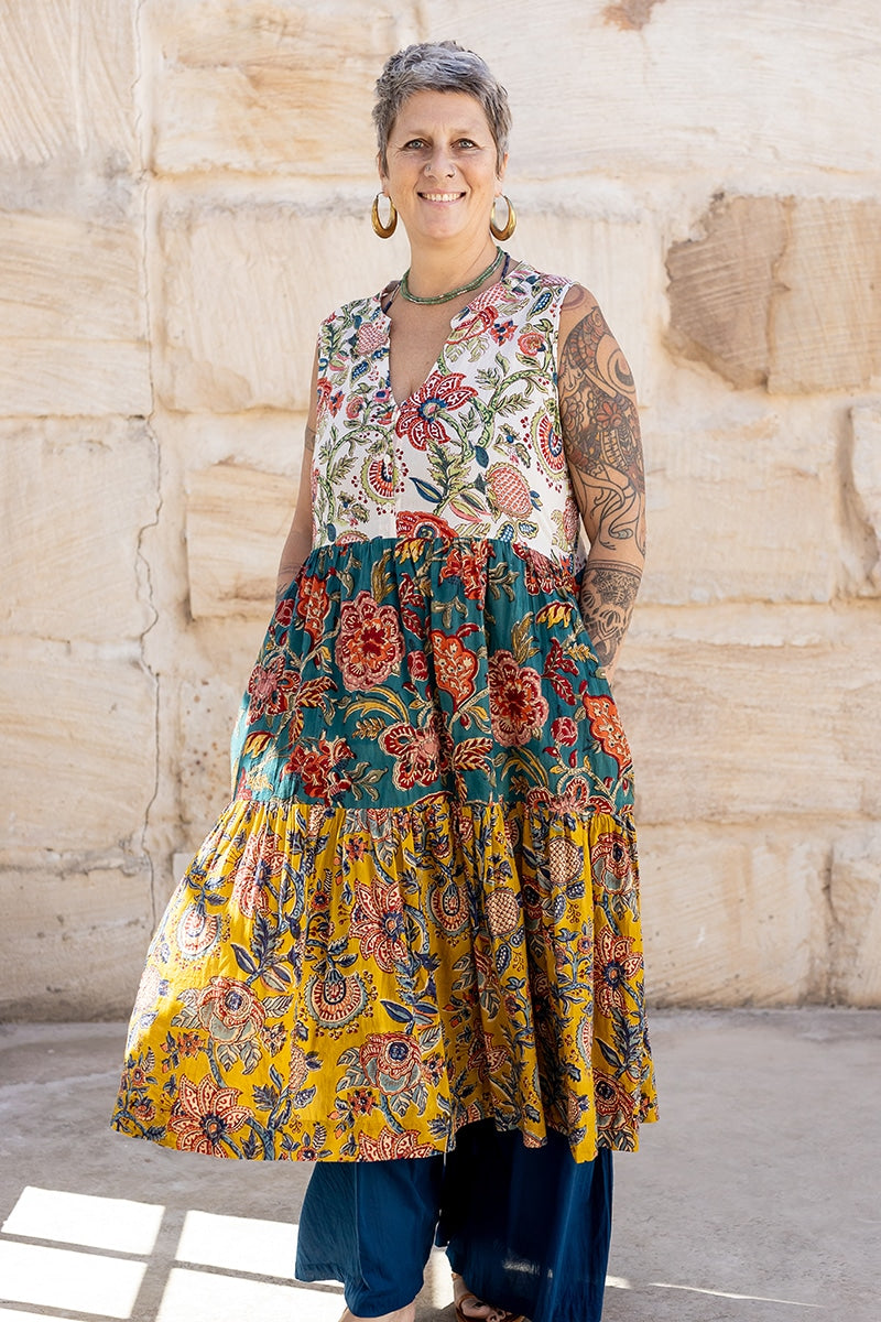 Jhali sleeveless - Boho Floral