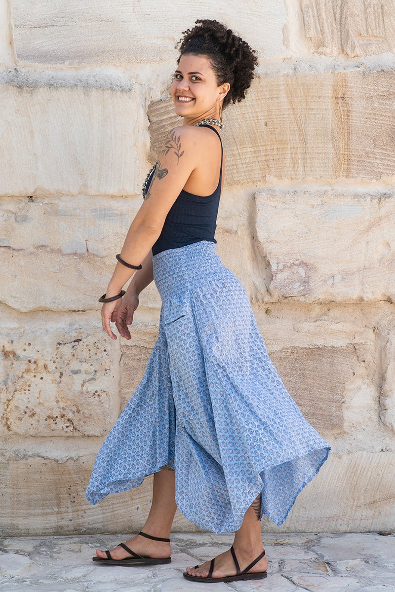 Womens, Coco Skirt, 100% cotton, hand block print. In soft light blue Floressa print