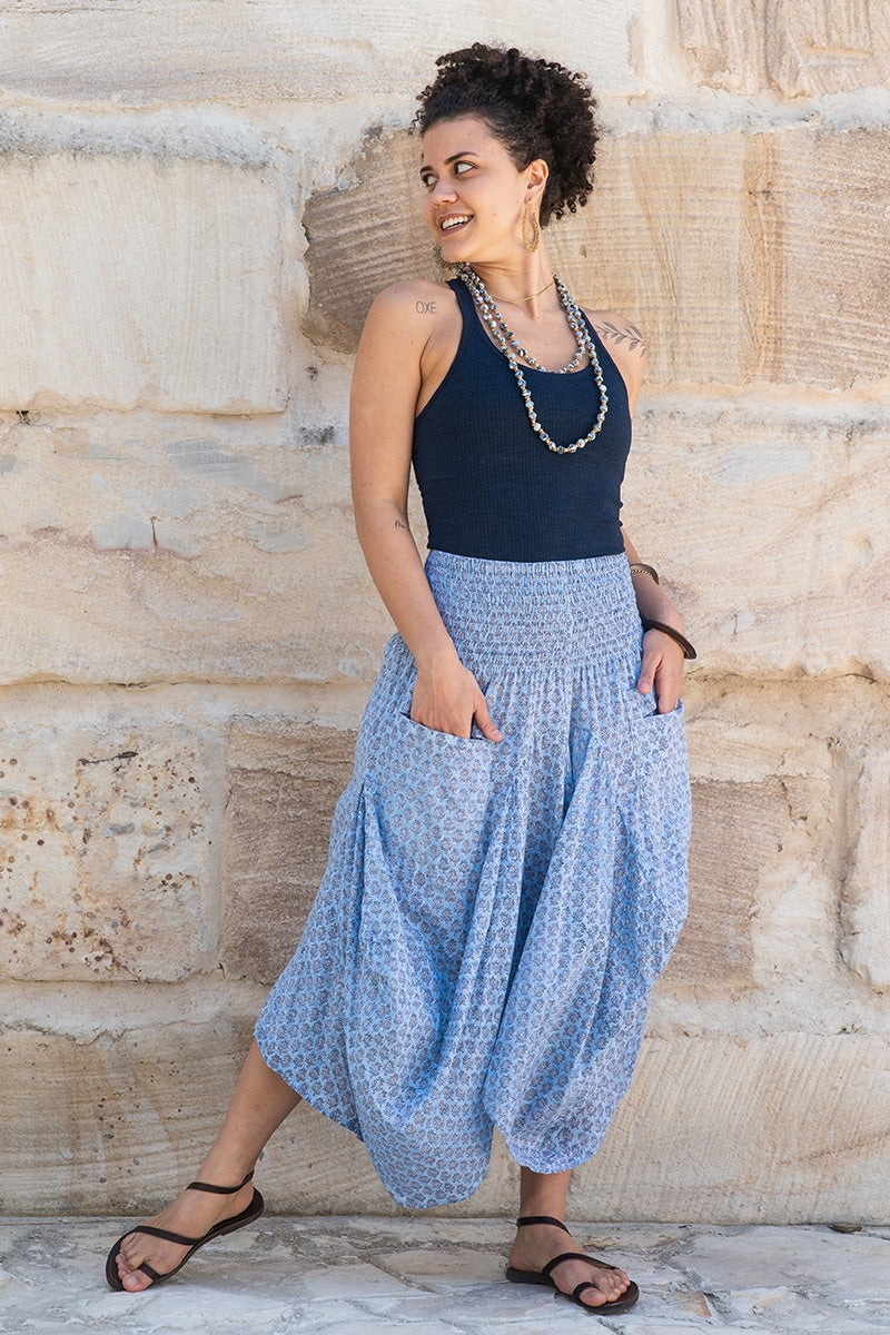 Womens, Coco Skirt, 100% cotton, hand block print. In soft light blue Floressa print