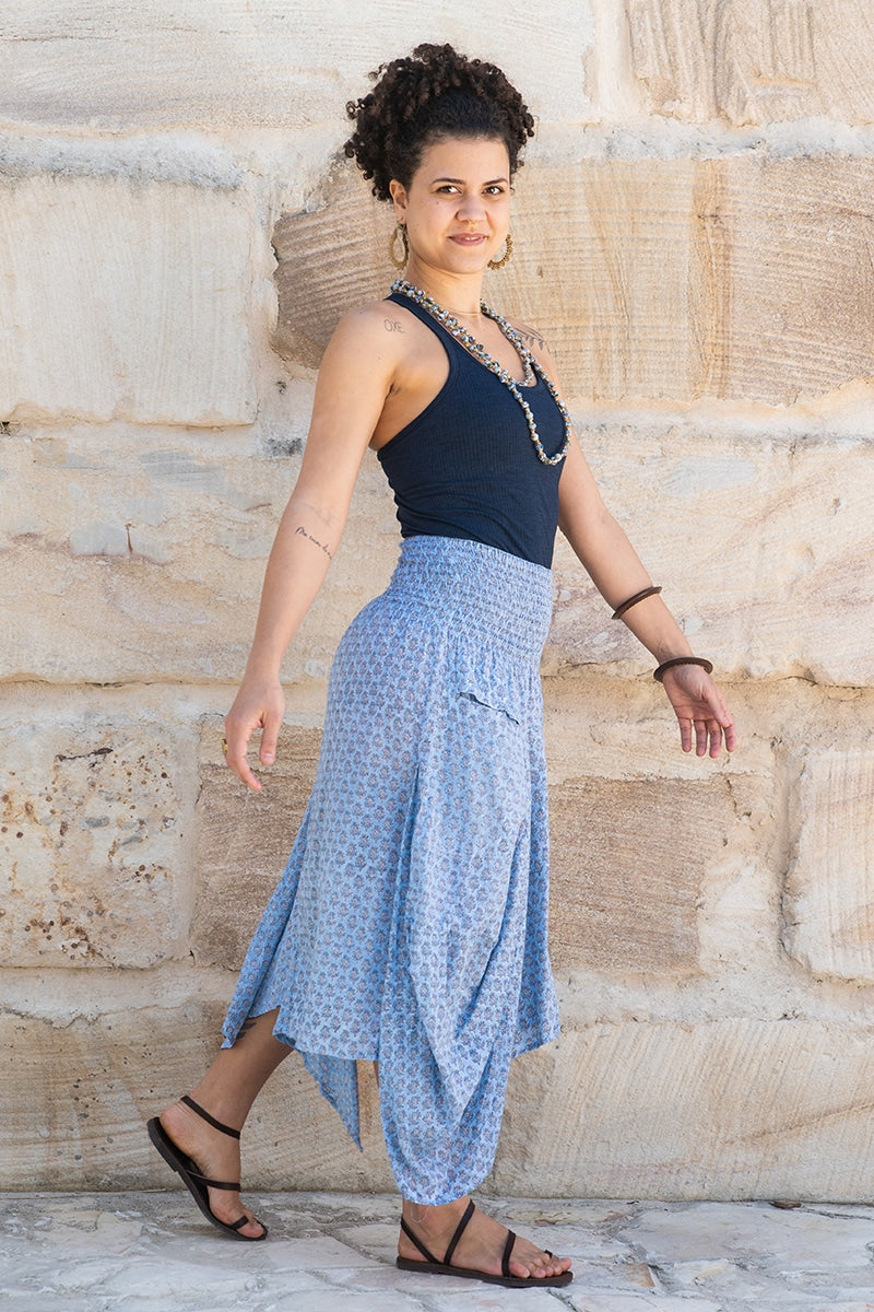 Womens, Coco Skirt, 100% cotton, hand block print. In soft light blue Floressa print