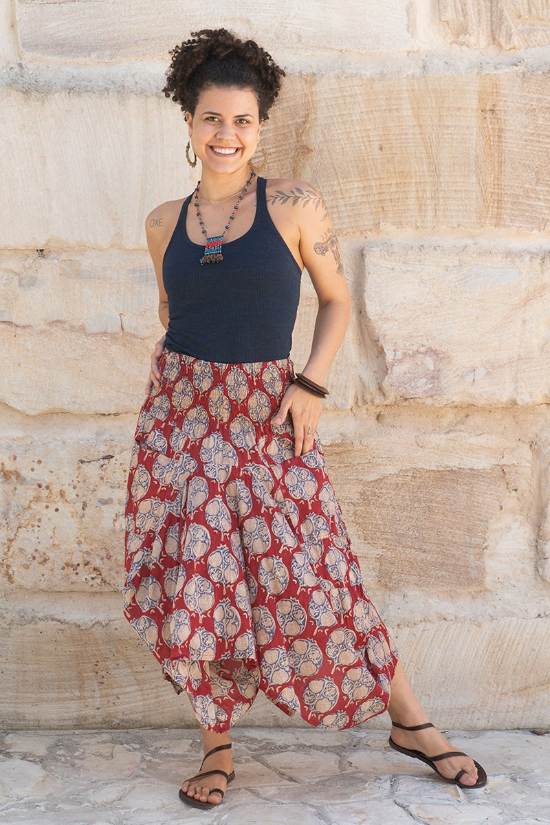 Womens, Coco Skirt, 100% cotton, hand block print. In vibrant red and blue Pomeray print