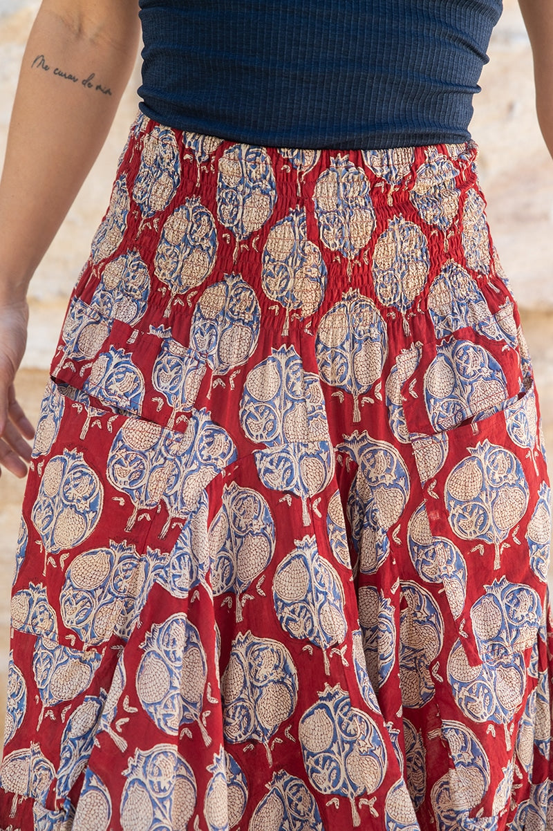 Womens, Coco Skirt, 100% cotton, hand block print. In vibrant red and blue Pomeray print