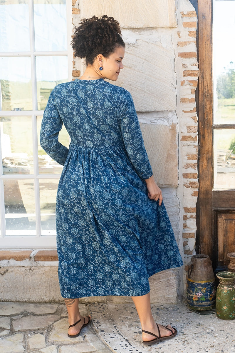 Womens Erika dress, 100% cotton, hand block print. In natural Indigo Lila print.