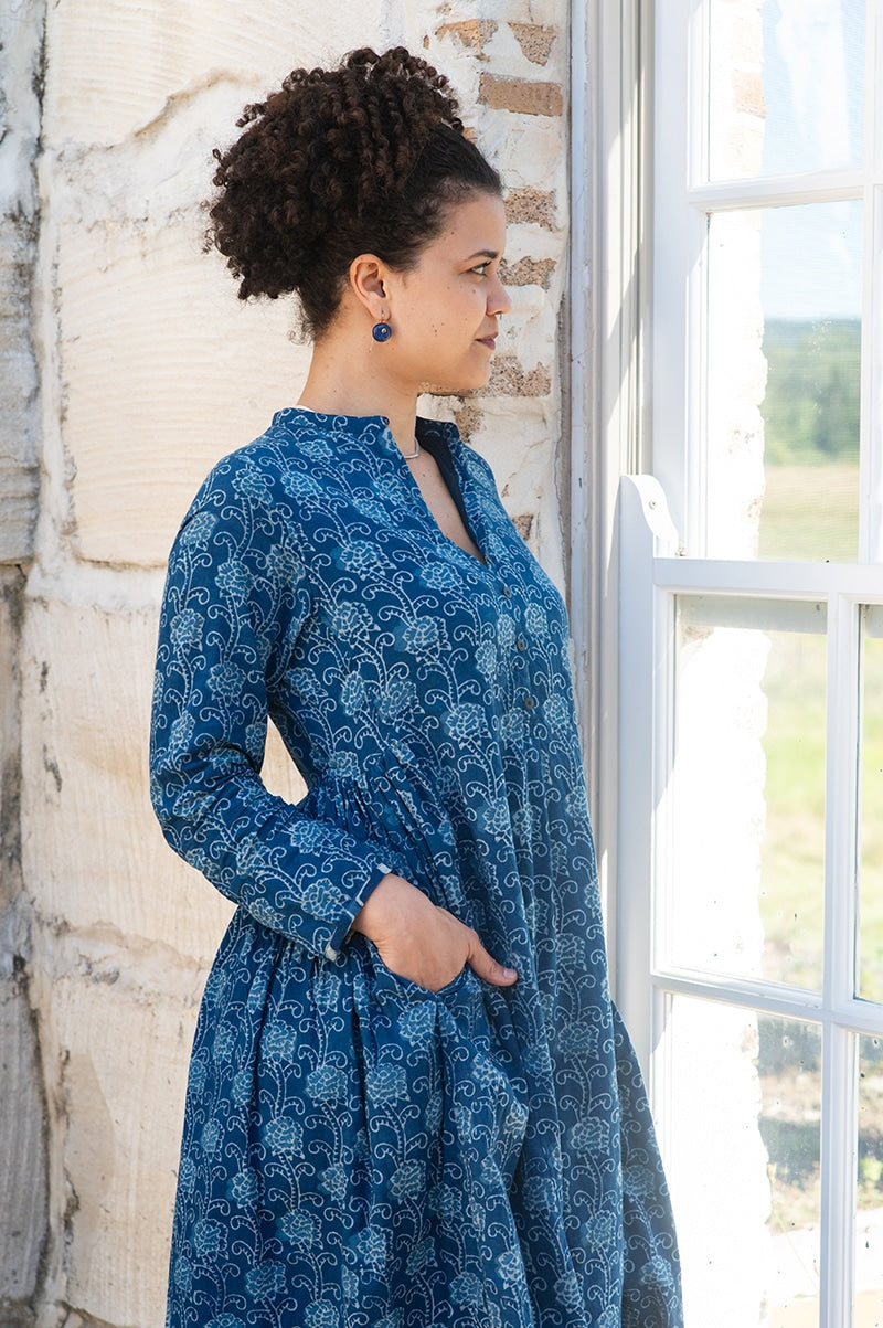 Womens Erika dress, 100% cotton, hand block print. In natural Indigo Lila print.