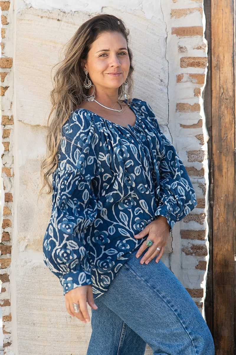 Womens, Senera blouse, long sleeve, 100% cotton, hand block print. In natural Indigo Suri print.