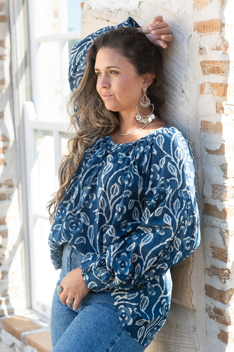 Womens, Senera blouse, long sleeve, 100% cotton, hand block print. In natural Indigo Suri print.