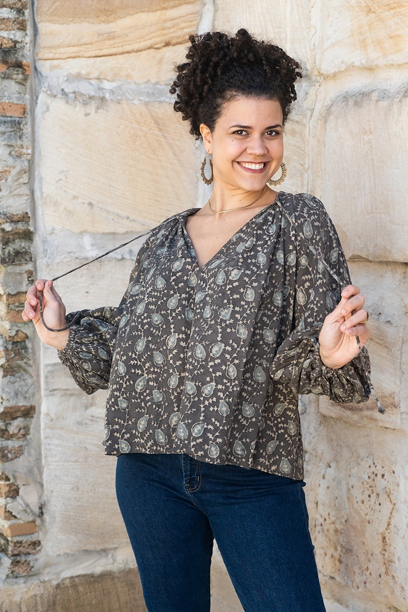 Womens, Morais blouse, full sleeve, 100% cotton, hand block print. In natural Kassis Raga