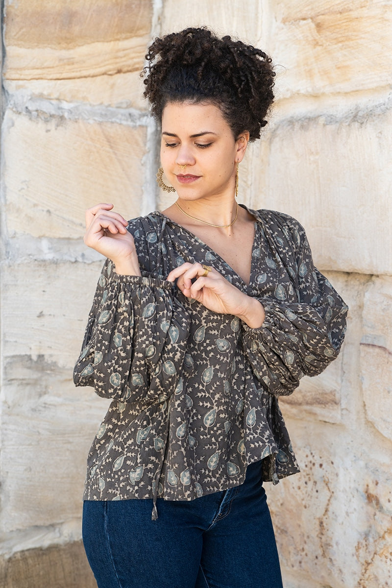 Womens, Morais blouse, full sleeve, 100% cotton, hand block print. In natural Kassis Raga