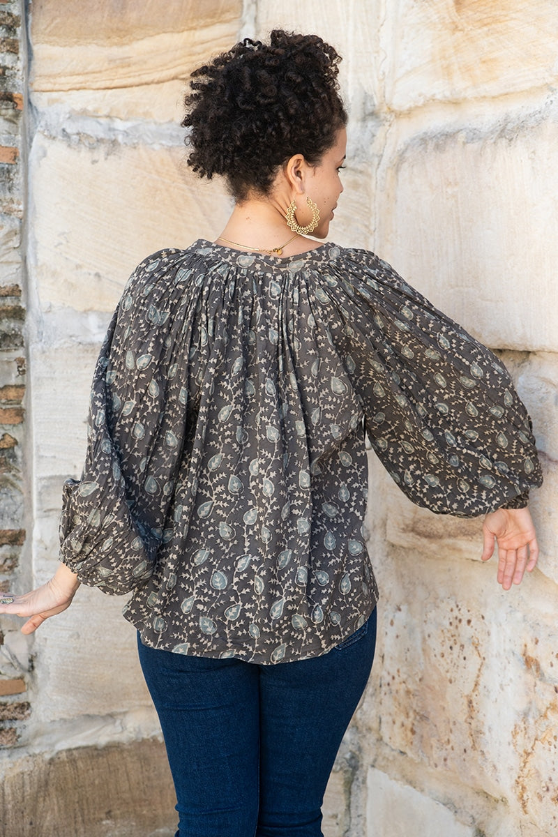 Womens, Morais blouse, full sleeve, 100% cotton, hand block print. In natural Kassis Raga