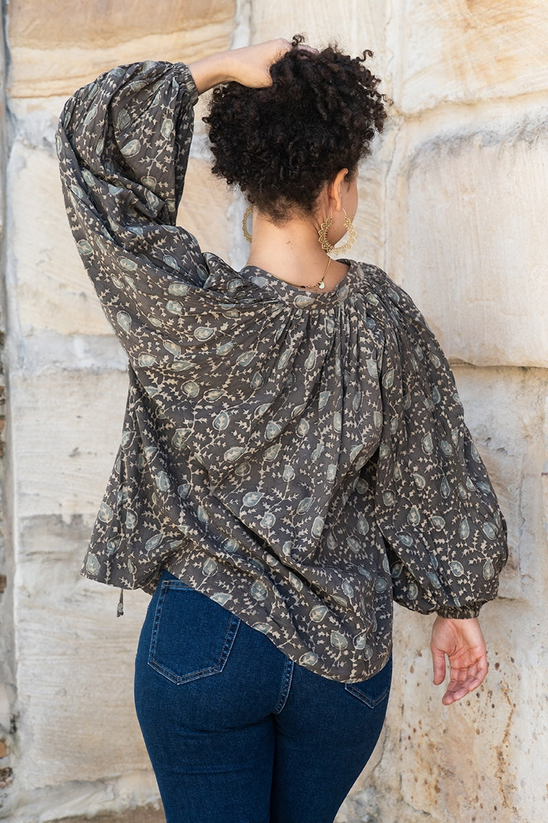 Womens, Morais blouse, full sleeve, 100% cotton, hand block print. In natural Kassis Raga