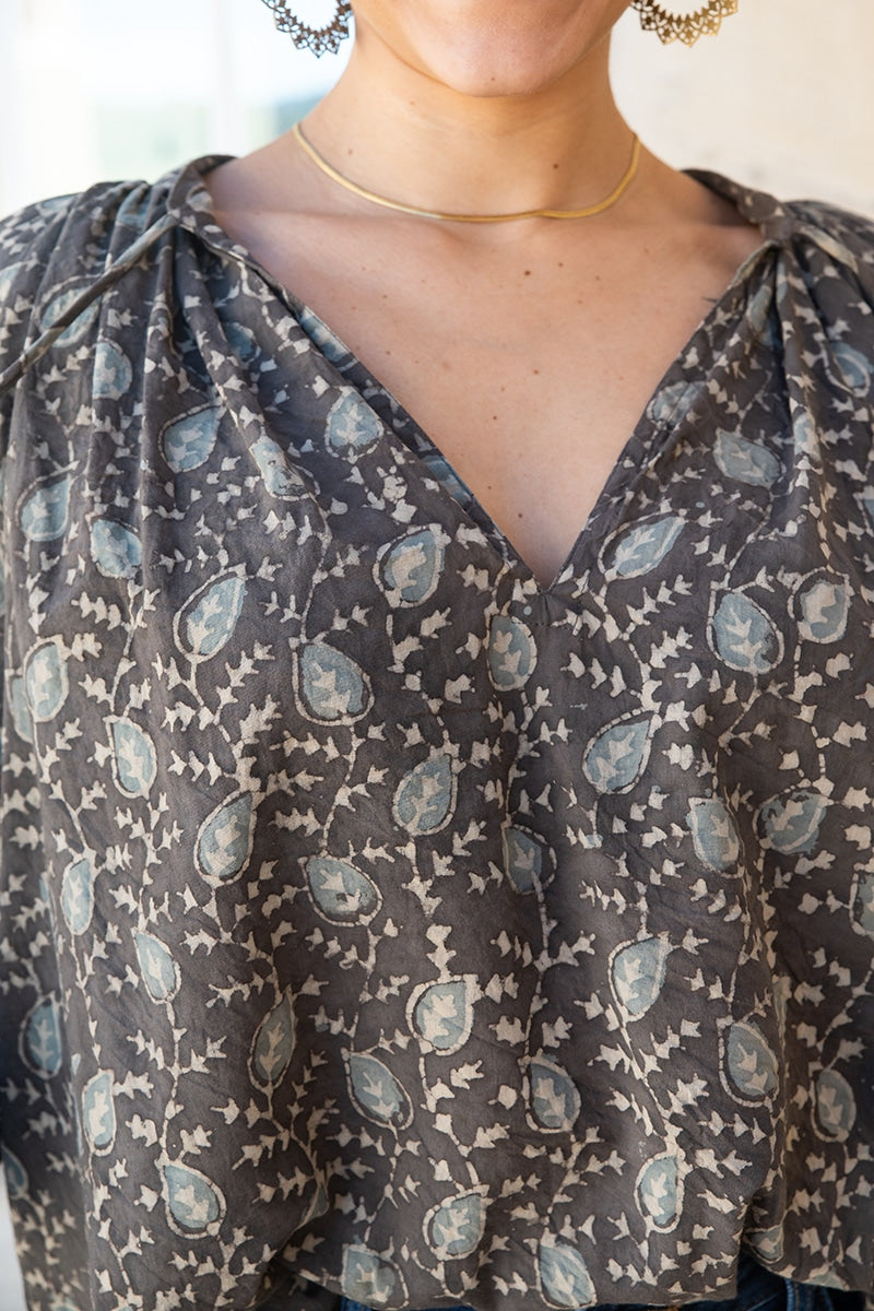 Womens, Morais blouse, full sleeve, 100% cotton, hand block print. In natural Kassis Raga