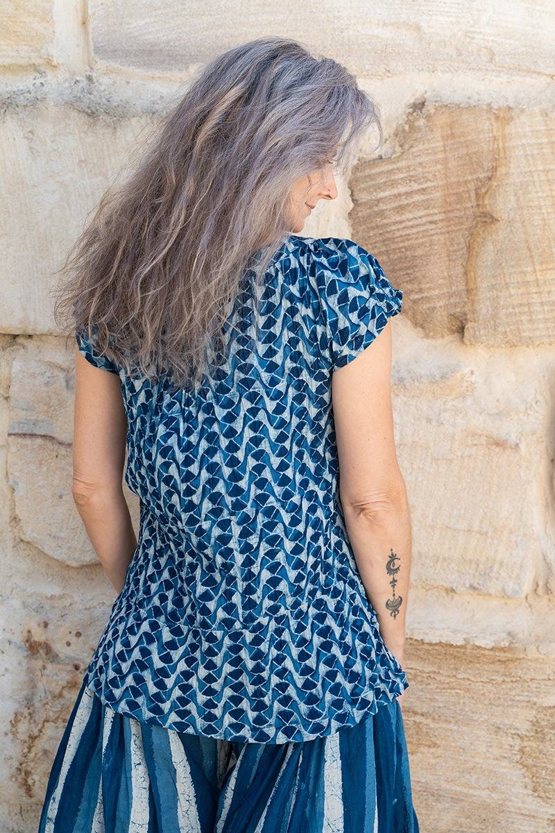 Womens, Sundra blouse, cap sleeves, 100% cotton, hand block print. In Indigo Zari