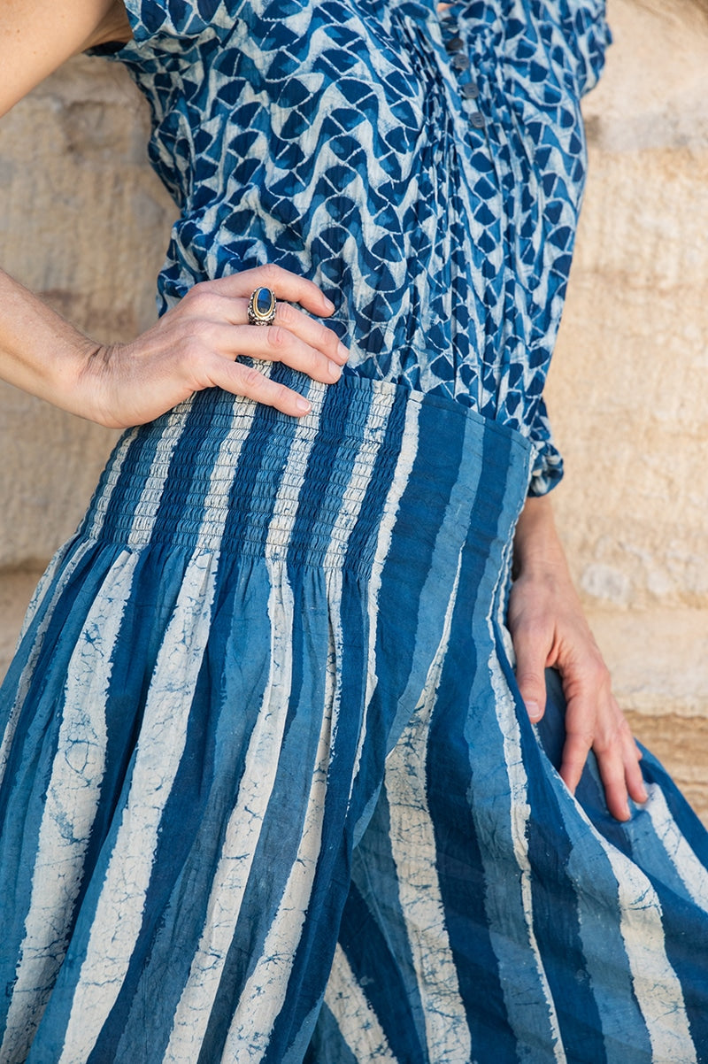 Womens, Sundra blouse, cap sleeves, & Apanna Pants, 100% cotton, hand block print. In Indigo Zari & Indigo Paint