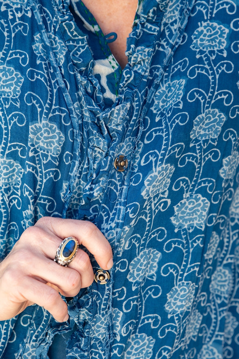 Womens, Shimla Coat, 7/8 sleeve, 100% cotton, hand block print. In natural Indigo Lila print.