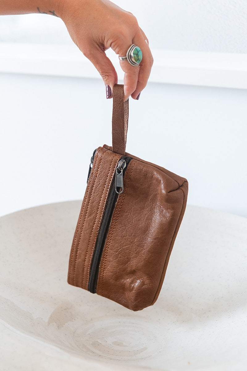 Leather purse, external zip pocket. Raw Natural Brown Leather