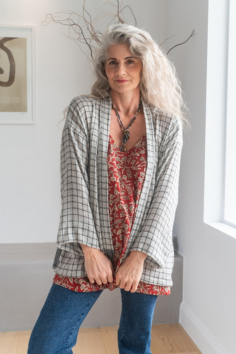 Womens soft and comfortable, Ethereal Cardigan, in acrylic/viscose. Pepper & Salt