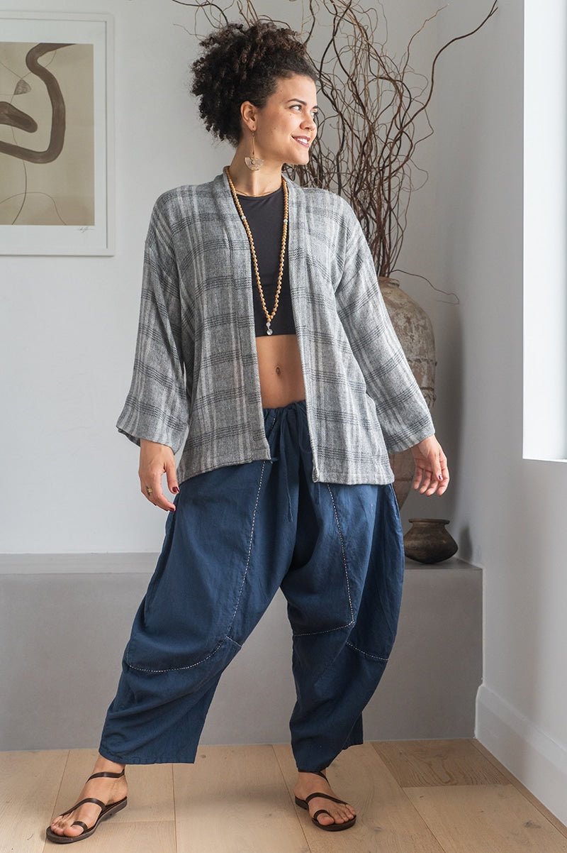 Womens soft and comfortable, Ethereal Cardigan, in acrylic/viscose. Silver Stone