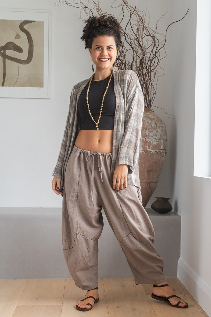 Womens soft and comfortable, Ethereal Cardigan, in acrylic/viscose. Cacao