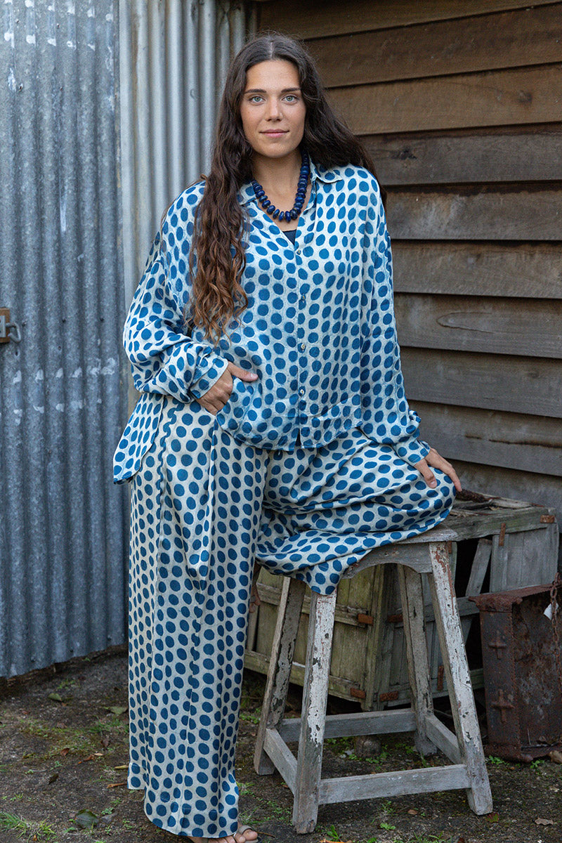 Saanvi Set - Indigo Pearl (Satin)