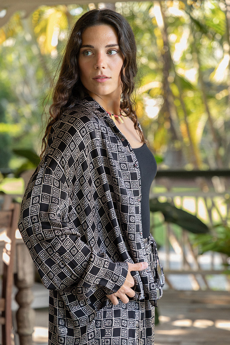 Saanvi Set - Noir (Satin)