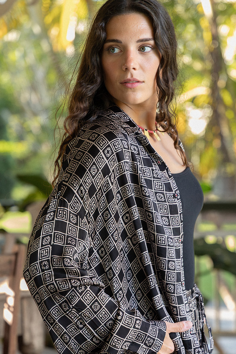 Saanvi Blouse - Noir (Satin)