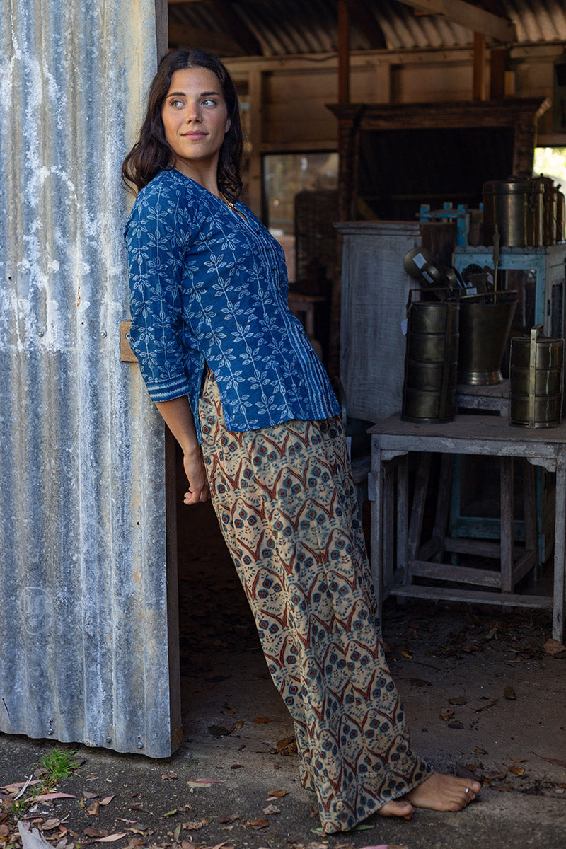 Saanvi Pants - Neelam