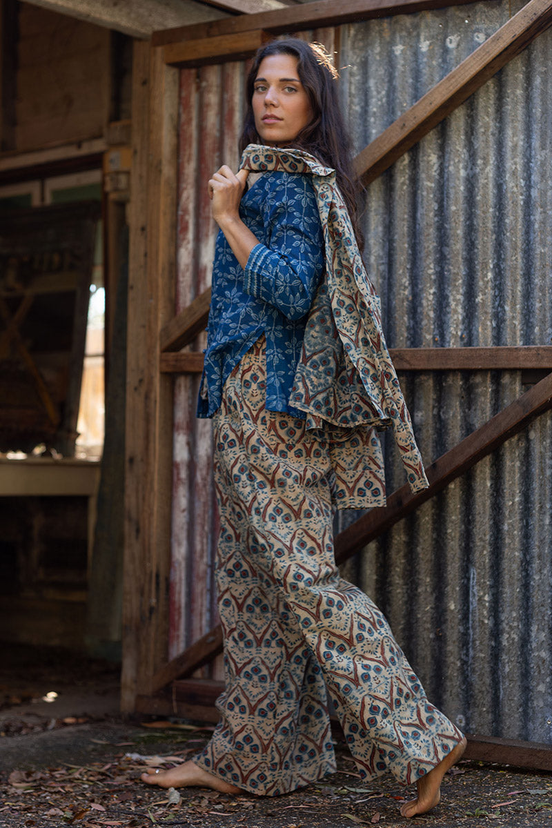Saanvi Pants - Neelam