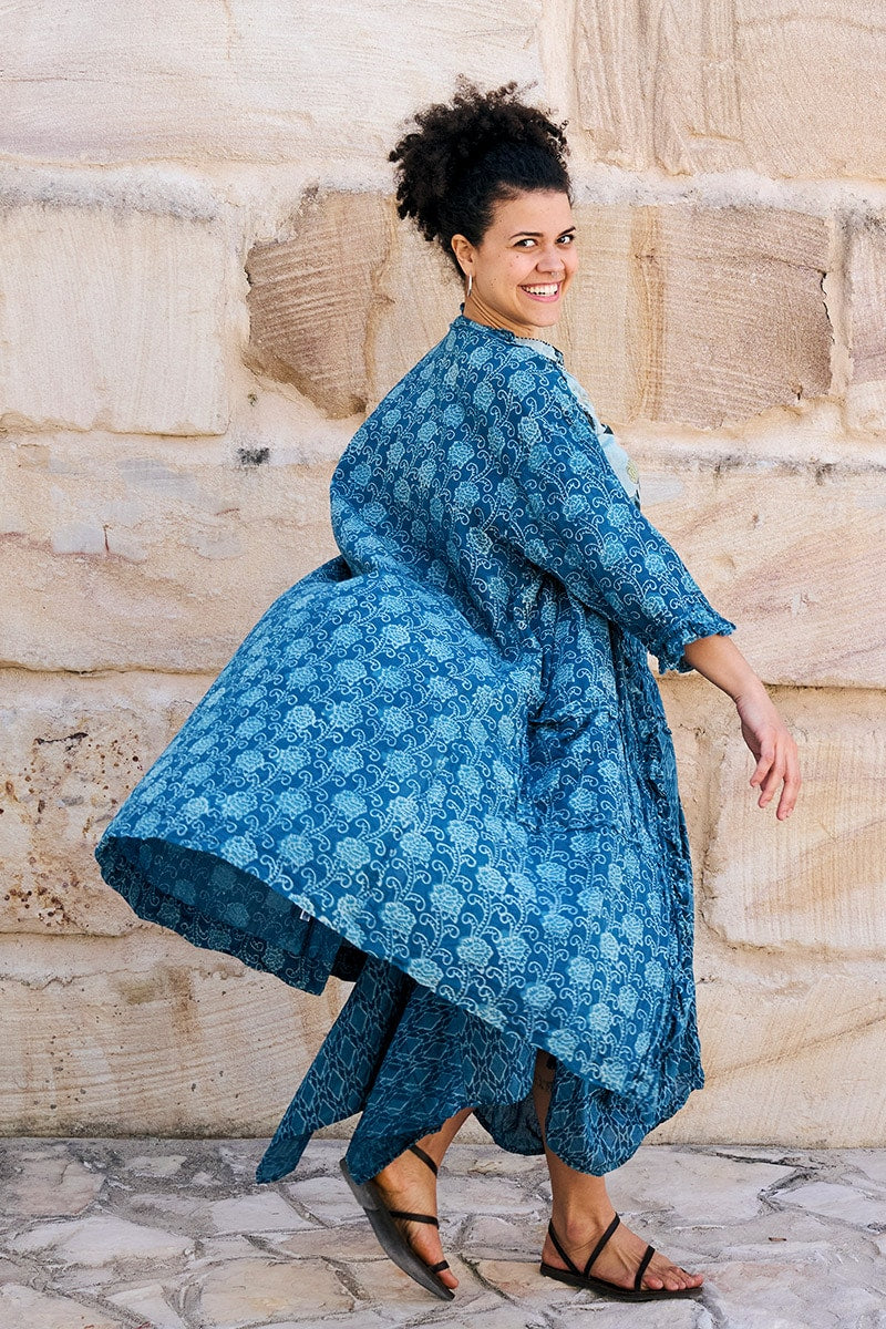 Womens, Shimla Coat, 7/8 sleeve, 100% cotton, hand block print. In natural Indigo Lila print.