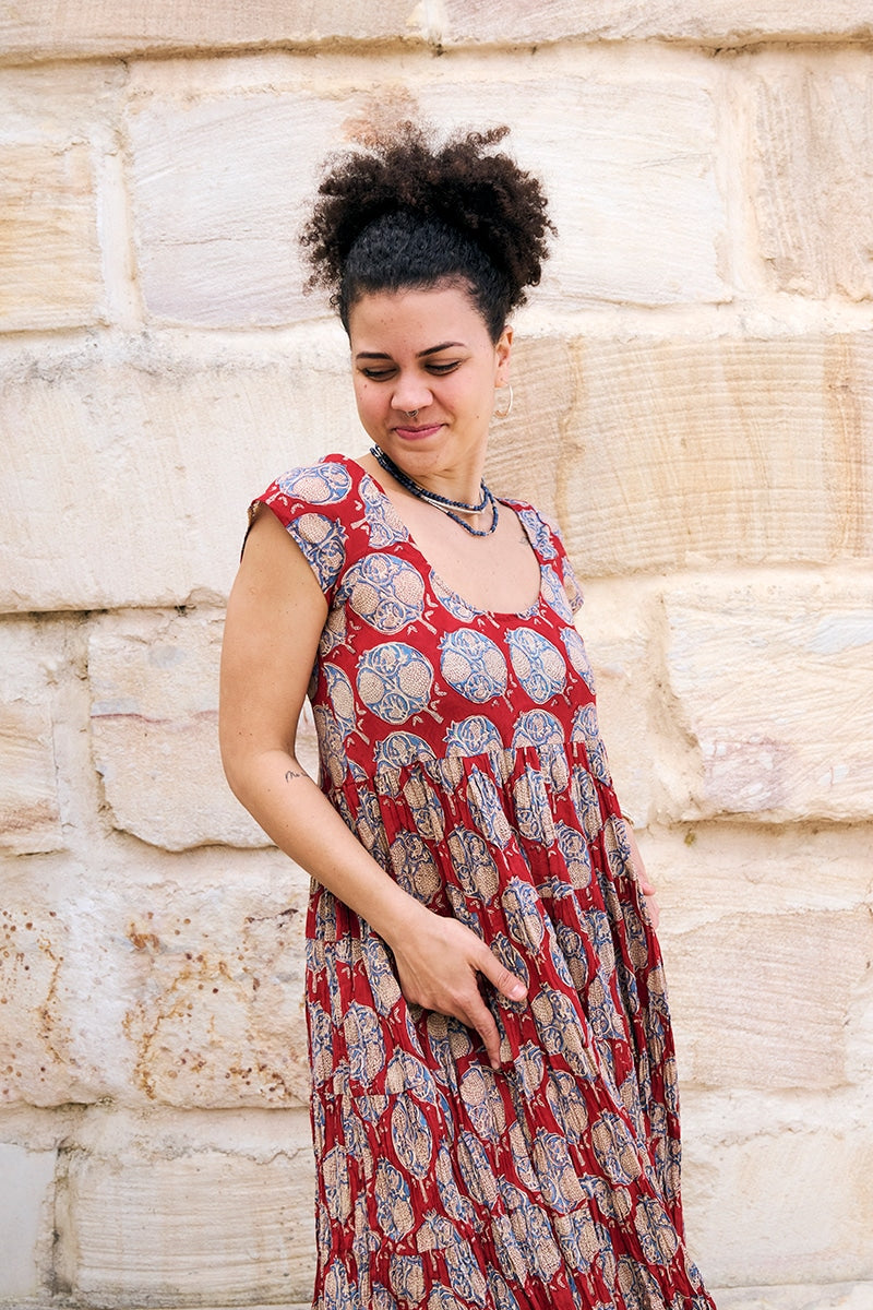 Womens Jalabi dress, 100% cotton, hand block print. In red Pomeray