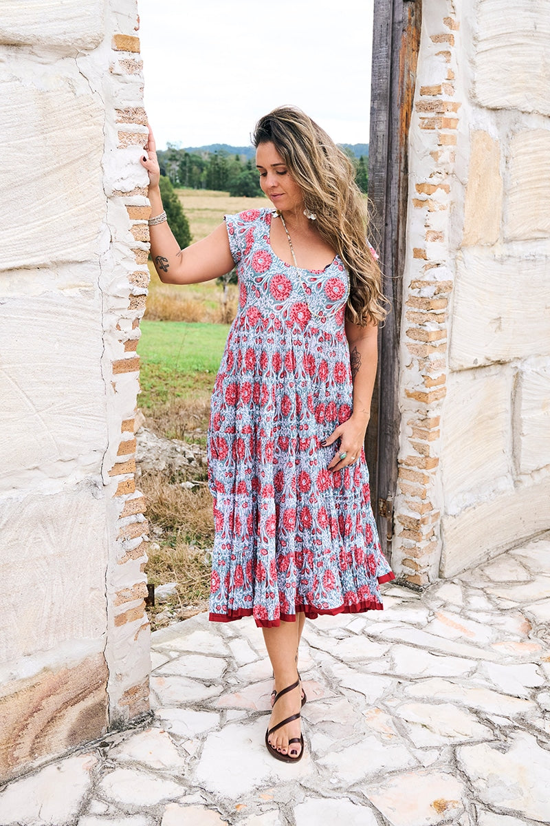 Womens Jalabi dress, 100% cotton, hand block print. In Floria