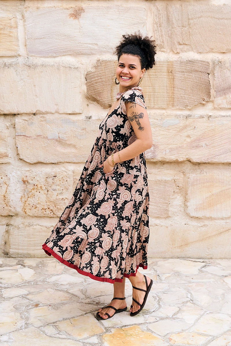 Womens Jalabi dress, 100% cotton, hand block print. In natural begru black and rust Midnight Rouge print
