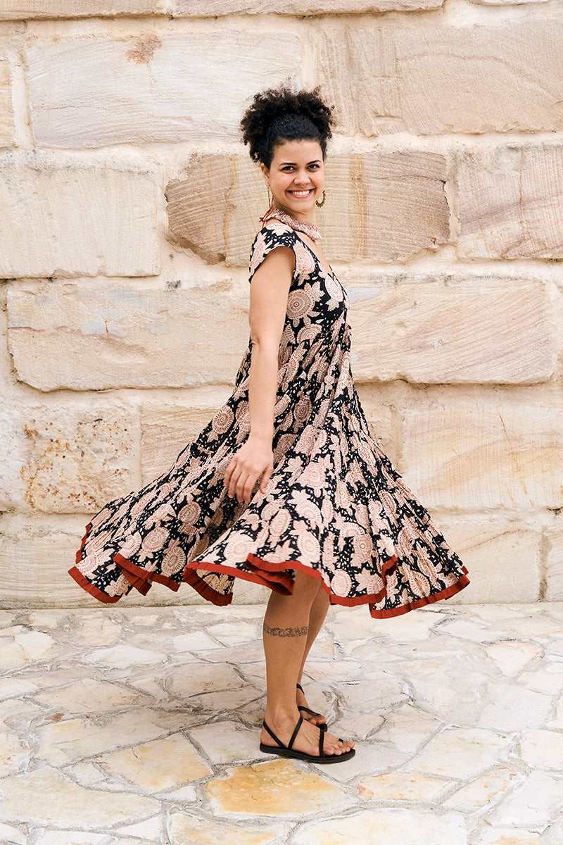 Womens Jalabi dress, 100% cotton, hand block print. In natural begru black and rust Midnight Rouge print