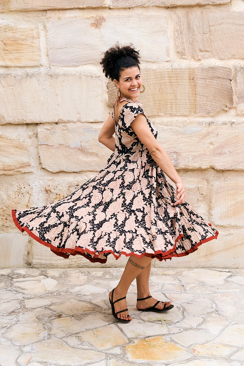 Womens Jalabi dress, 100% cotton, hand block print. In natural begru black and rust Midnight Rouge print