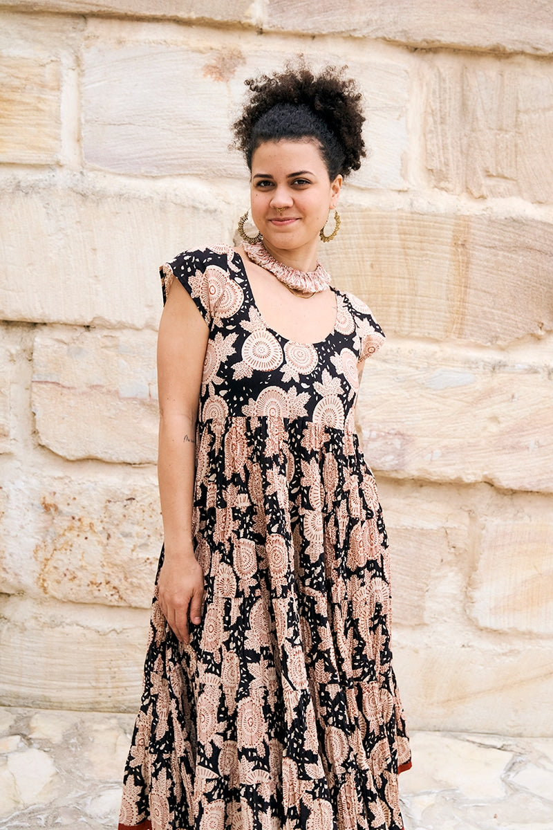 Womens Jalabi dress, 100% cotton, hand block print. In natural begru black and rust Midnight Rouge print