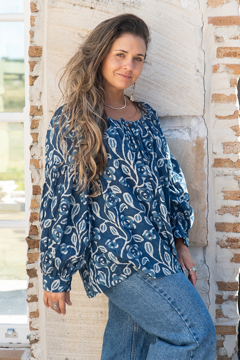 Womens, Senera blouse, long sleeve, 100% cotton, hand block print. In natural Indigo Suri print.